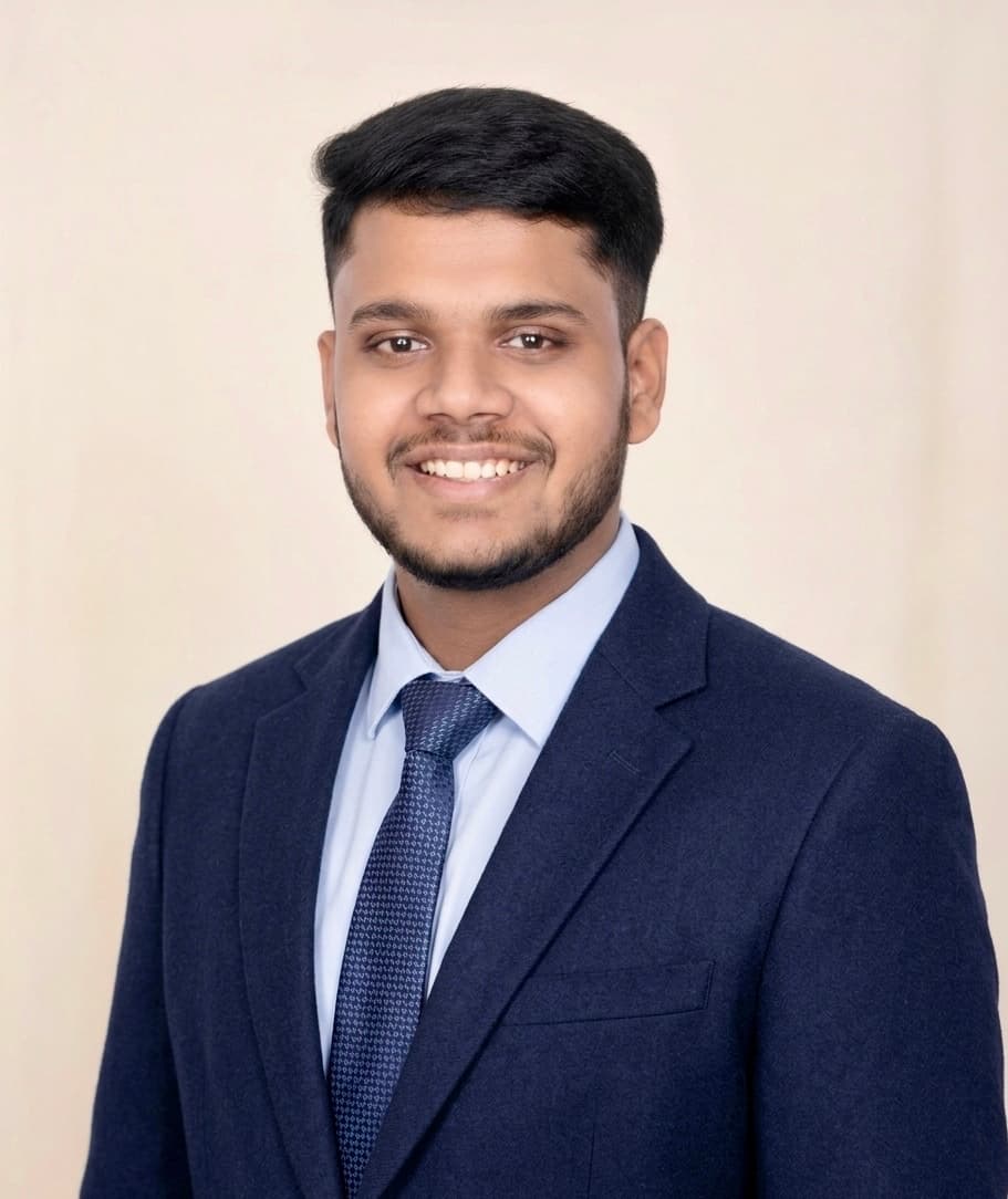 Portrait of Sumit Nayak, founder of Pramana